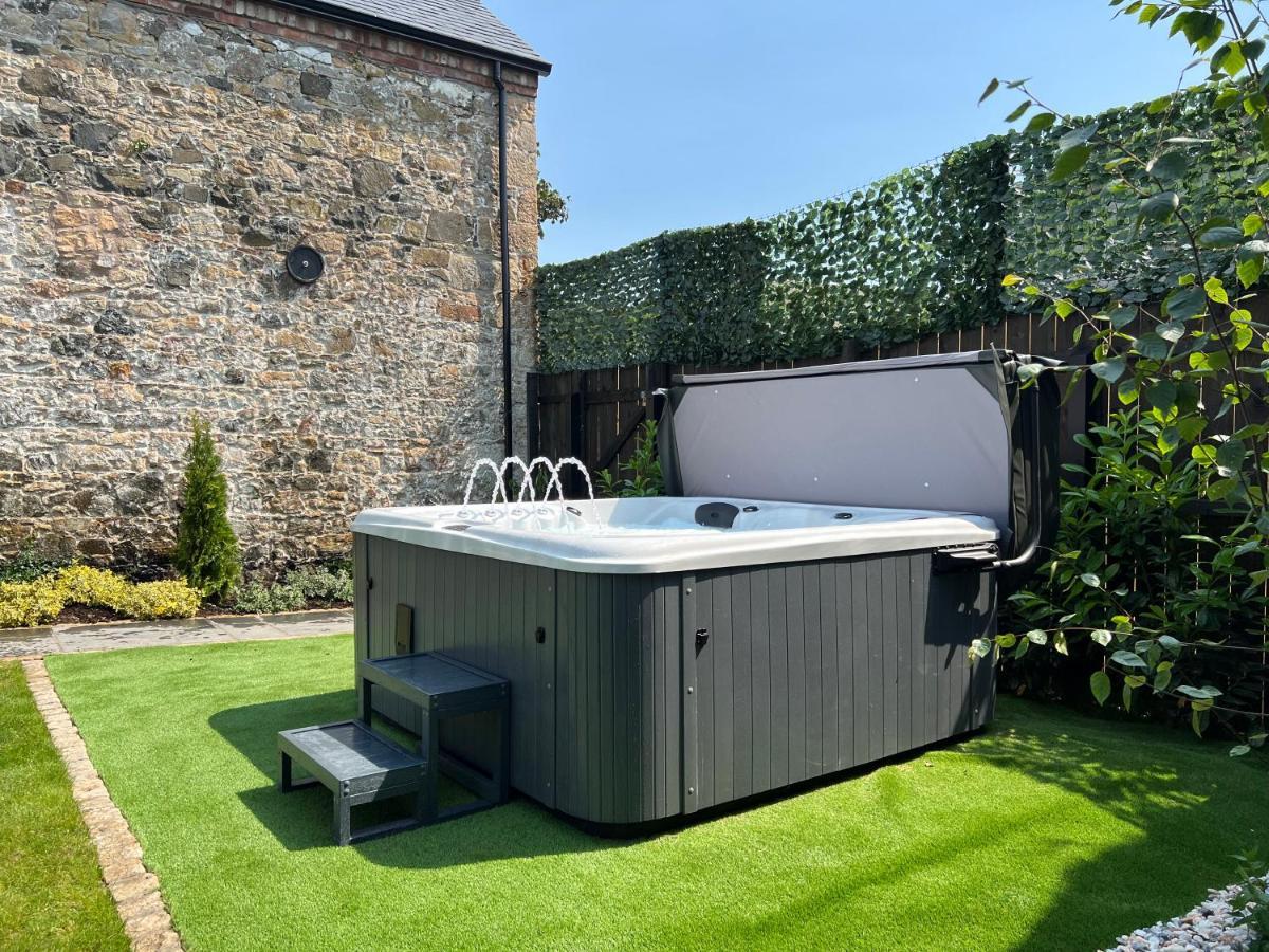 Converted Victorian Coach House With Hot Tub Stewartstown المظهر الخارجي الصورة